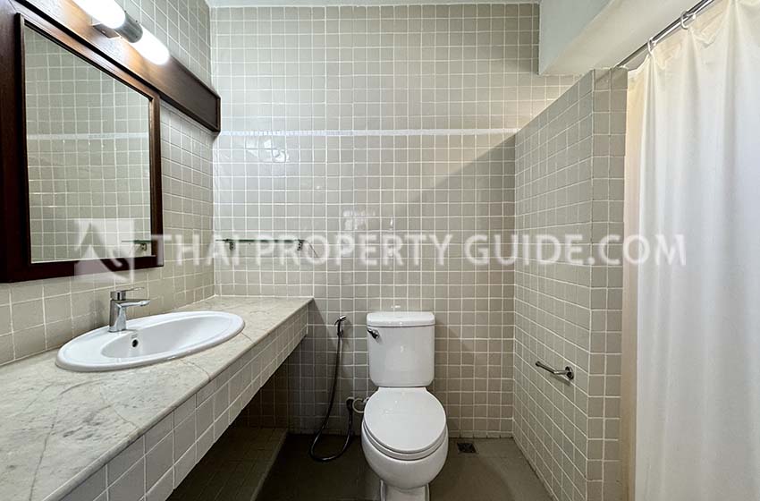 Penthouse in Phaholyothin 